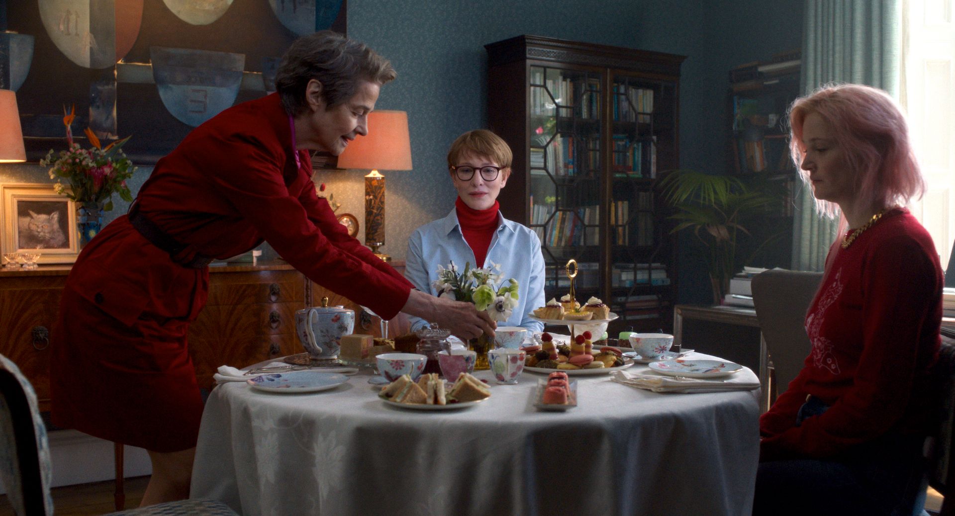 Seniorikino: Father Mother Sister Brother